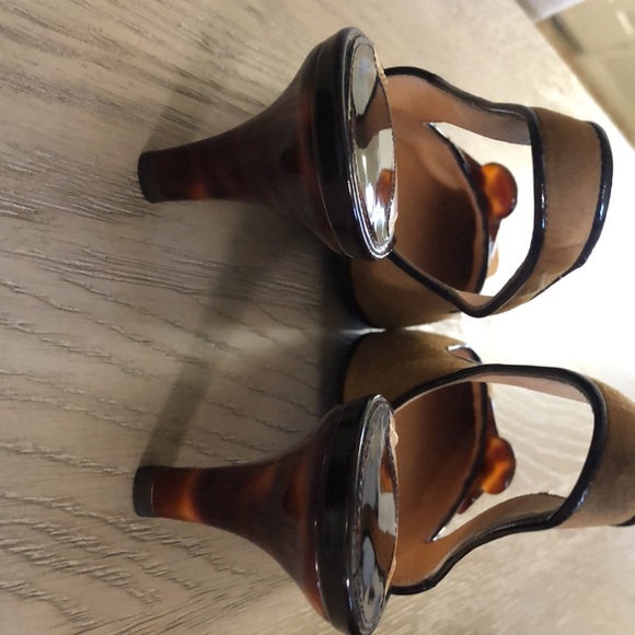 Louis Vouitton Open Back Pump - Picture 5 of 7